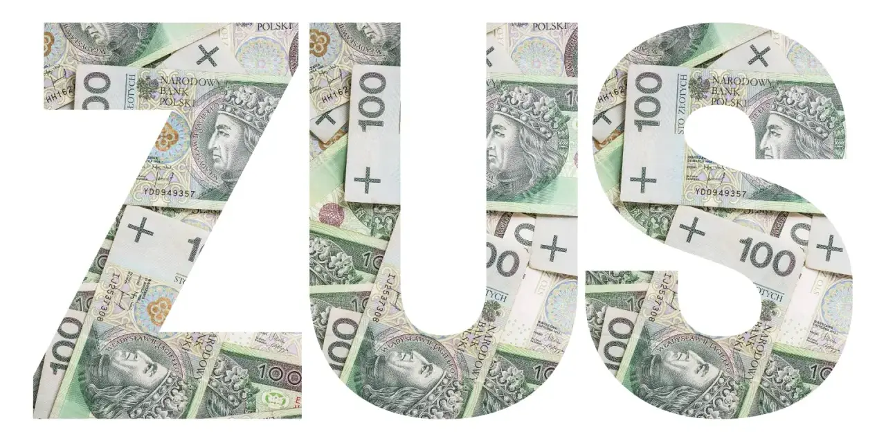 ZUS - ulga na start warunki. Polskie banknoty 100 zł tworzą napis ZUS, symbolizując finanse i wsparcie dla przedsiębiorców.