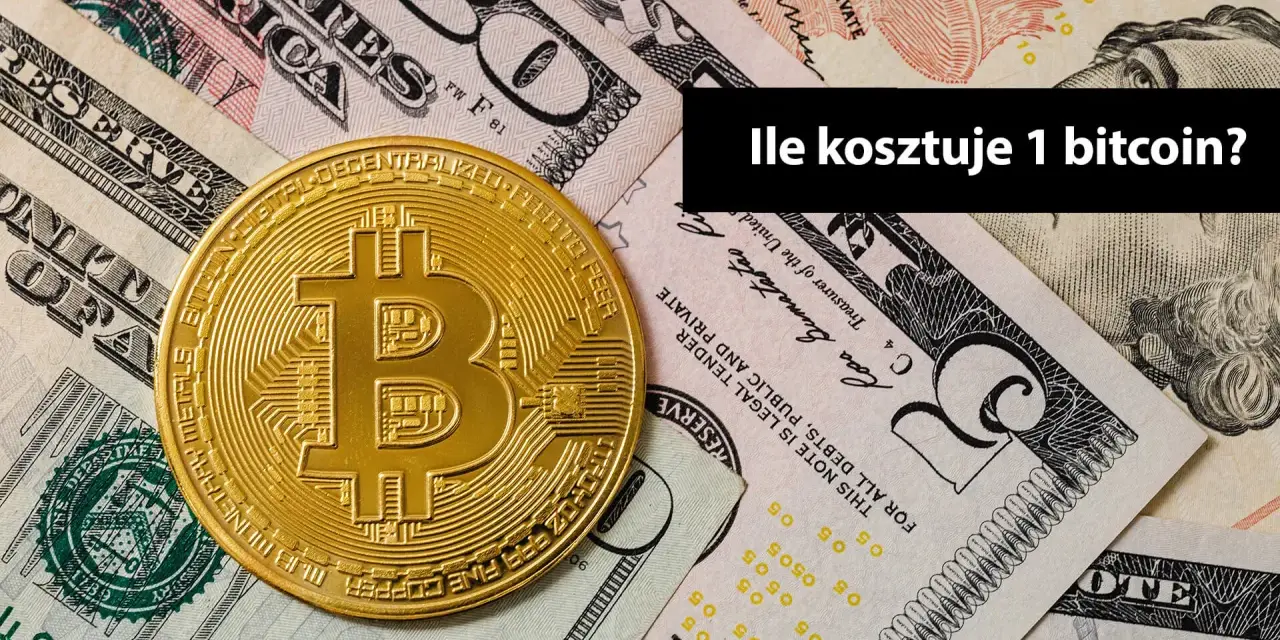 Złoty symbol bitcoina leży na stosie banknotów dolarowych. Pytanie brzmi: "Ile kosztuje 1 bitcoin?".