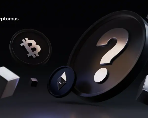 Jak stworzyć kryptowalutę? Monety Bitcoin i Ethereum, znak zapytania i kostki na ciemnym tle.